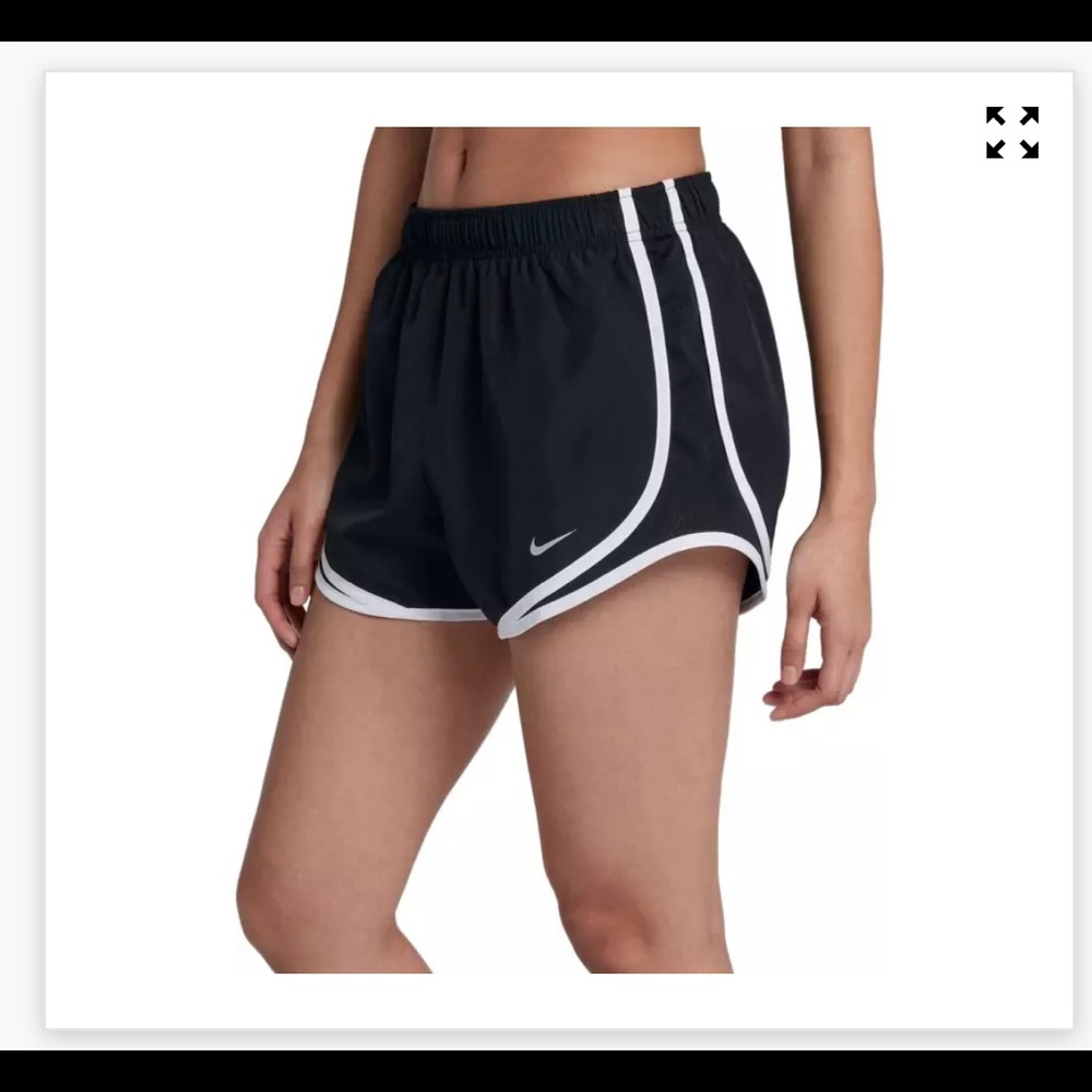 Womens Nike tempo short